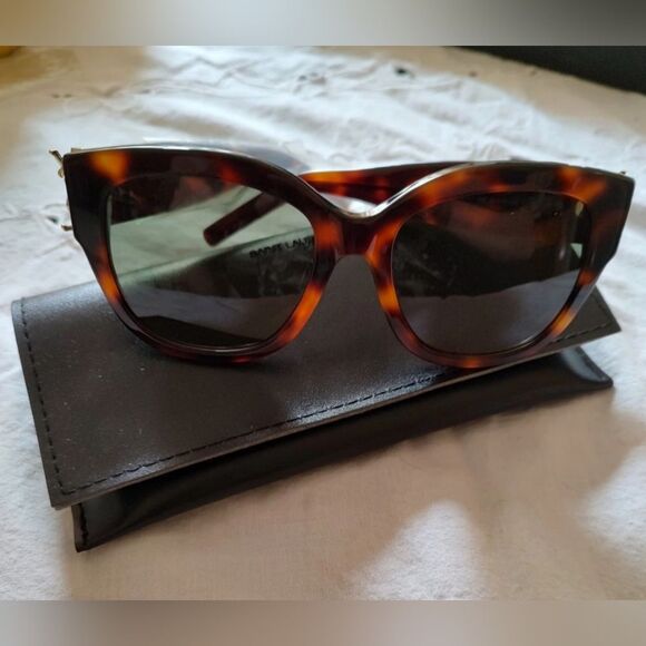 Saint Laurent Authentic Havana Women's Sunglasses New In Case. - Picture 2 of 8